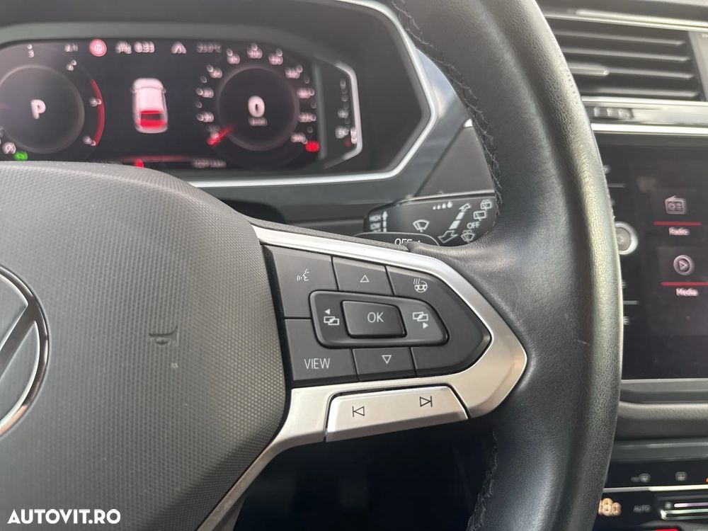 Volkswagen Tiguan 2.0 TDI SCR 4MOTION DSG Elegance - 17