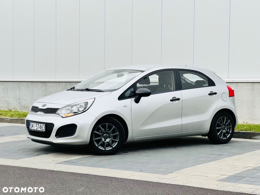 Kia Rio 1.2 Attract - 10