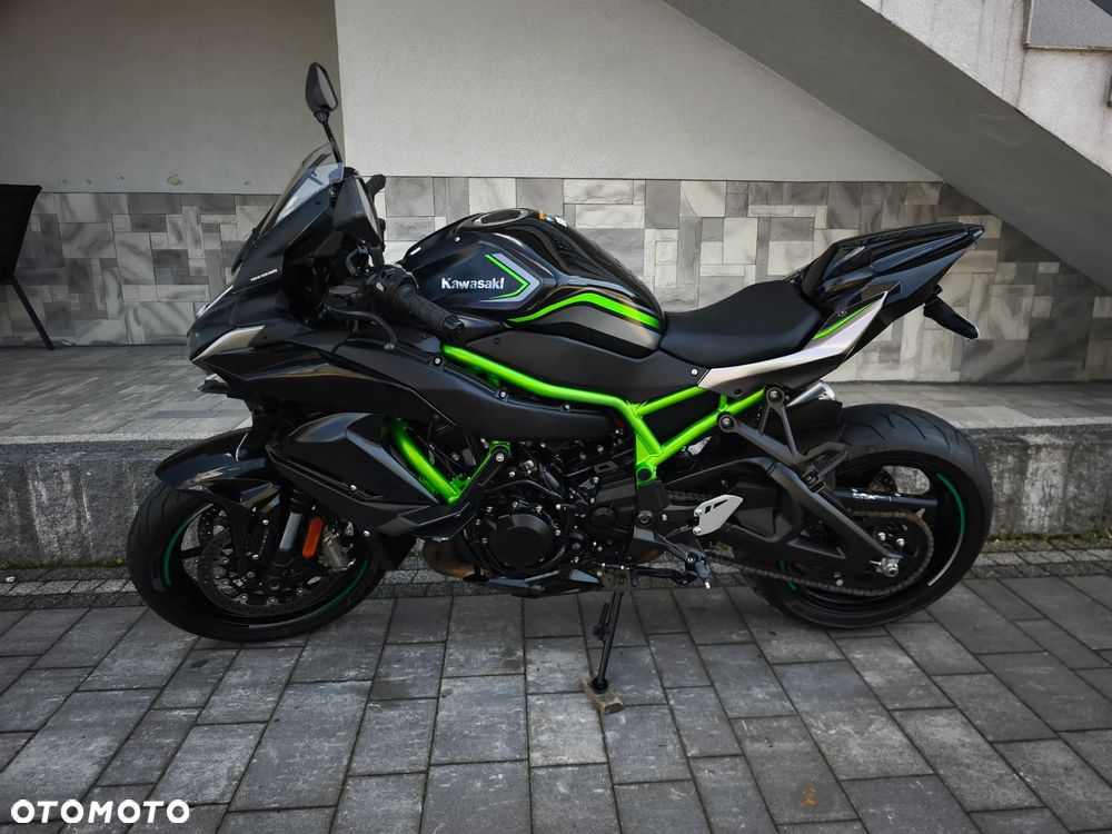 Kawasaki H2 - 29