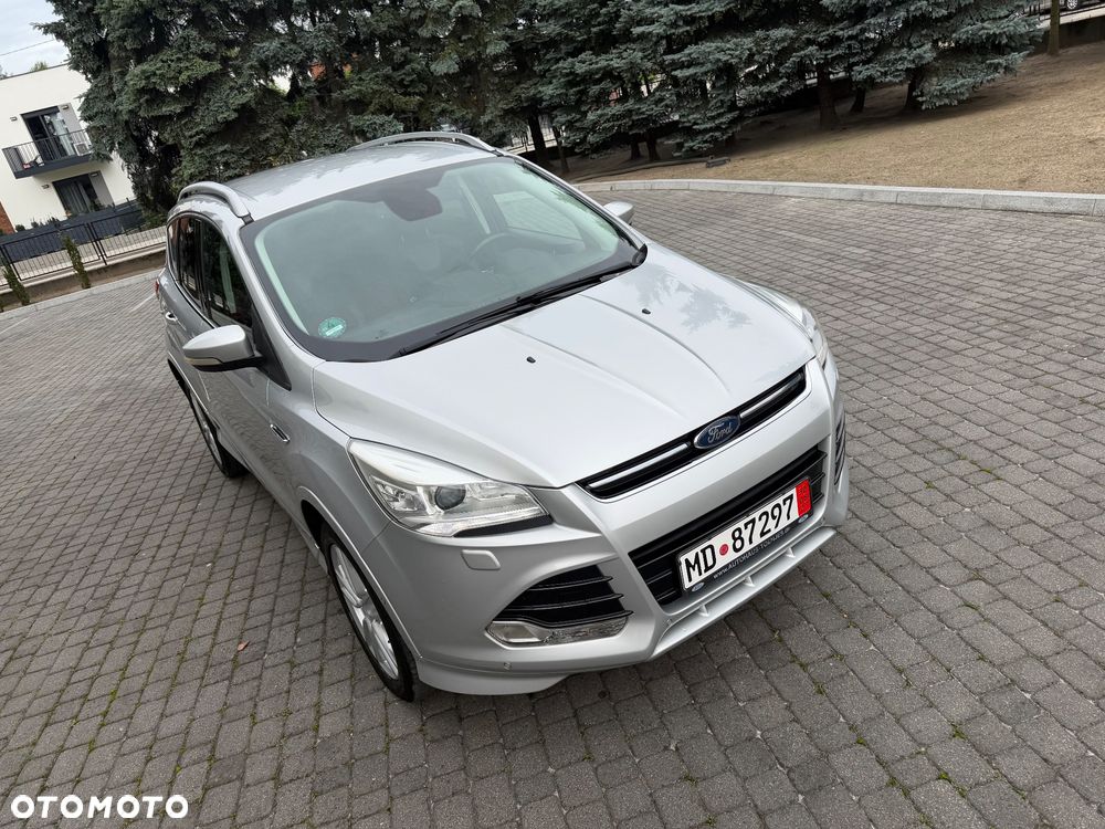 Ford Kuga 1.5 EcoBoost 2x4 Titanium - 5