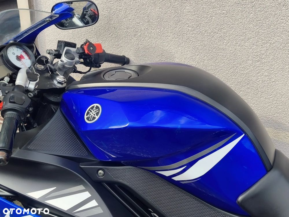 Yamaha YZF - 16