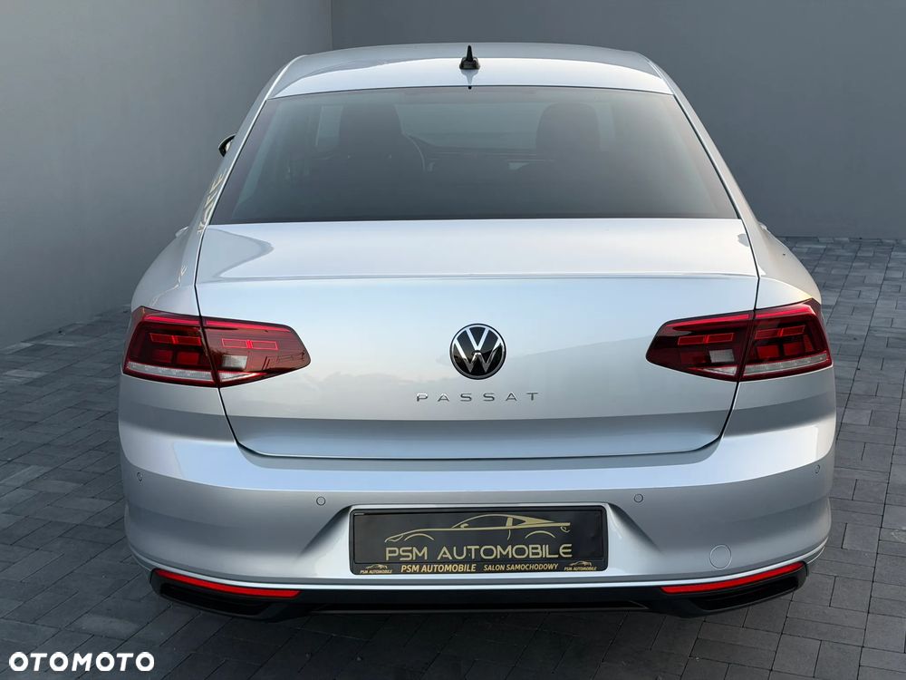 Volkswagen Passat 2.0 TDI EVO Elegance - 10