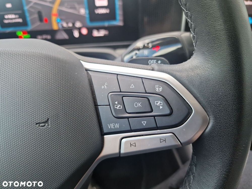 Volkswagen Passat - 25