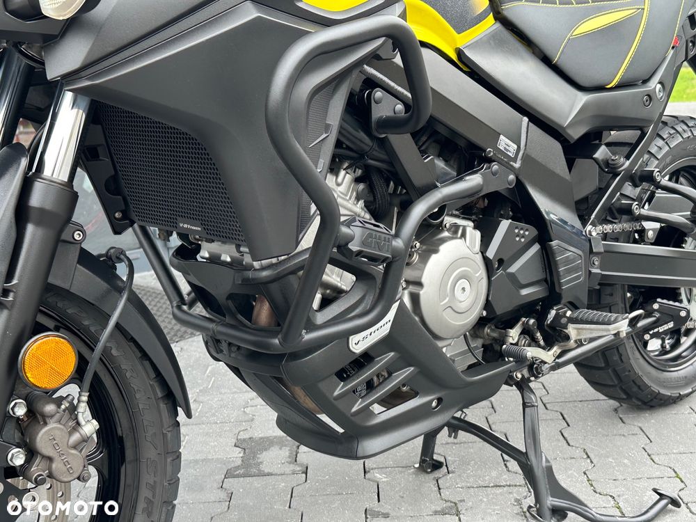 Suzuki V-STROM - 37