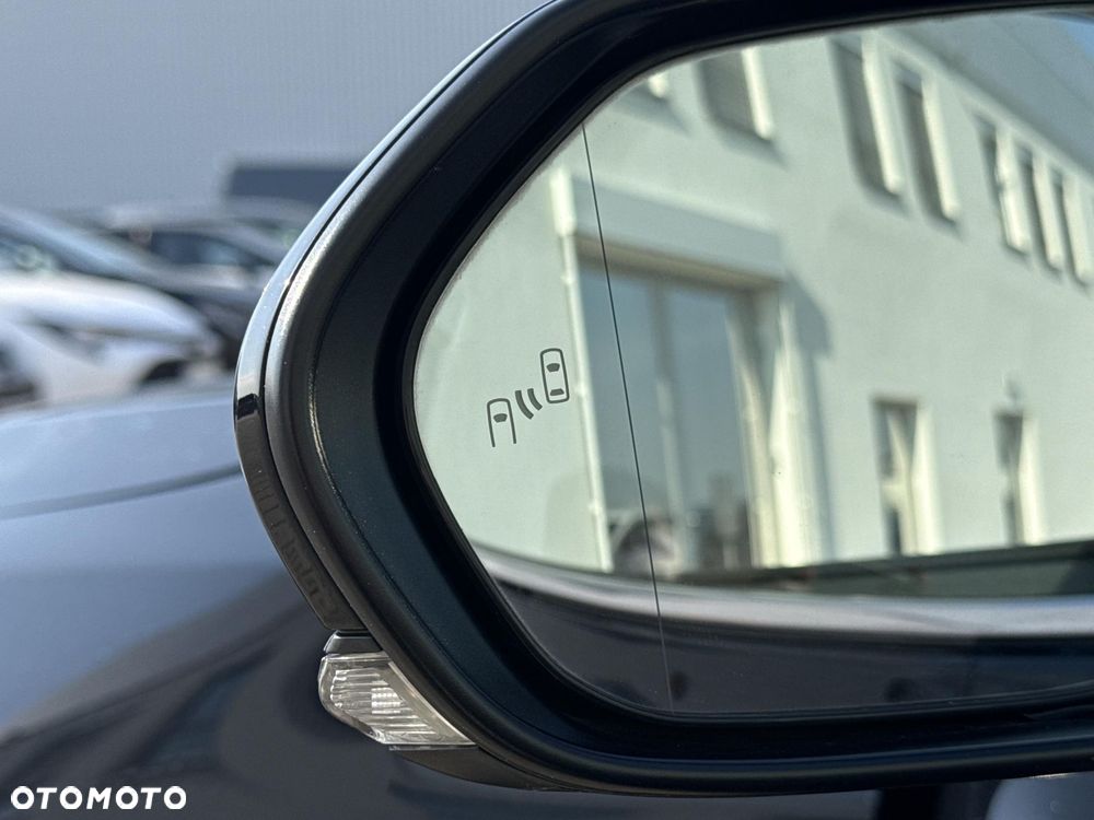 Toyota Camry 2.5 Hybrid Executive CVT - 17