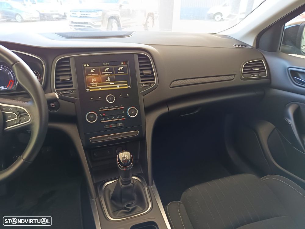 Renault Mégane Grand Coupe 1.3 TCe Limited J17 - 27