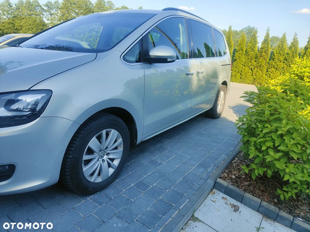 Volkswagen Sharan 2.0 TDI Highline DSG - 35