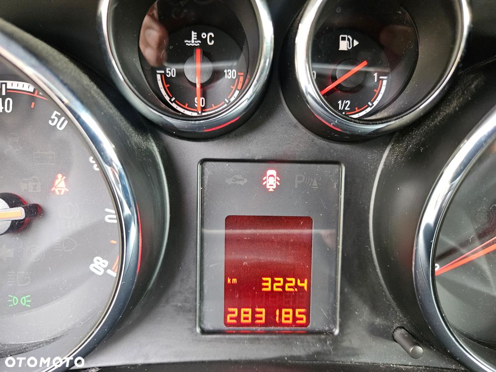 Opel Meriva 1.4 Essentia - 17