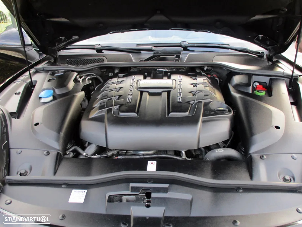 Porsche Cayenne S - 47