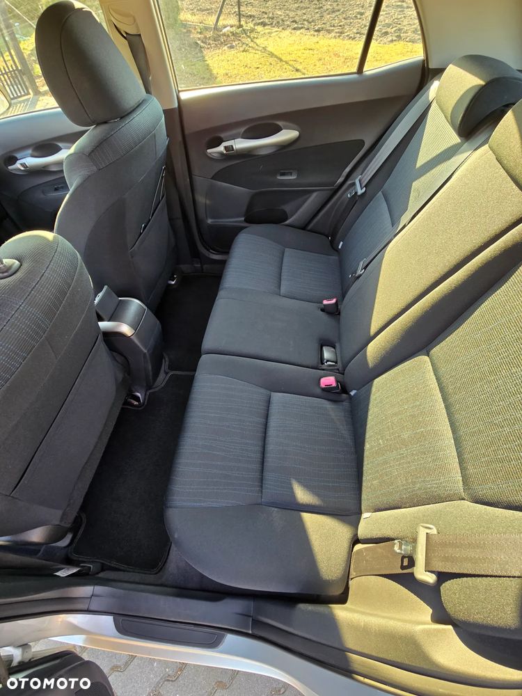 Toyota Auris 2.0 D-4D 2010 - 15