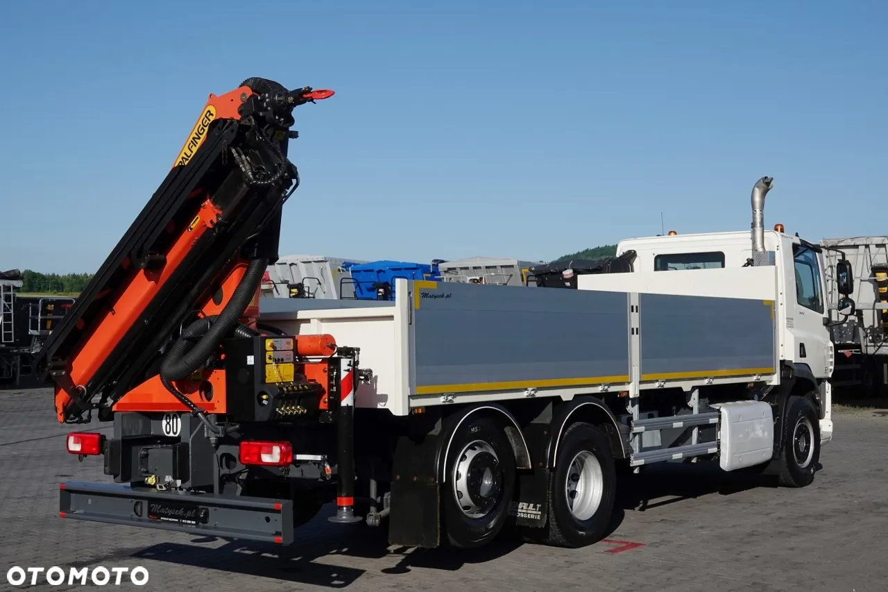 DAF CF 370 / 6x2 / SKRZYNIOWY - paka: 6,4 m / + HDS PALFINGER PK 18002 - max 6 000 kg / PILOT / EURO 6 / OŚ PODNOSZONA - 10