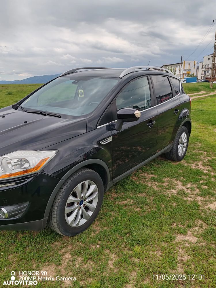 Ford Kuga 2.0 TDCi 4WD Powershift Titanium - 3