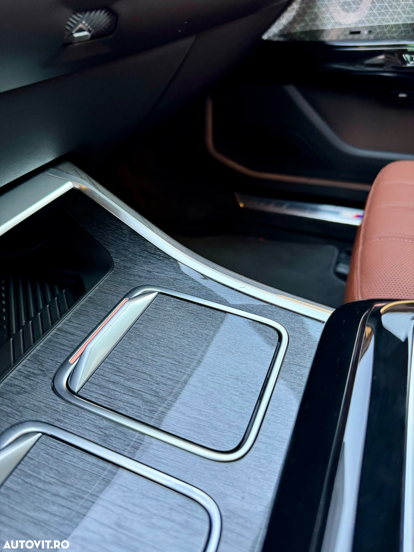 BMW M7 M760e xDrive AT PHEV - 33