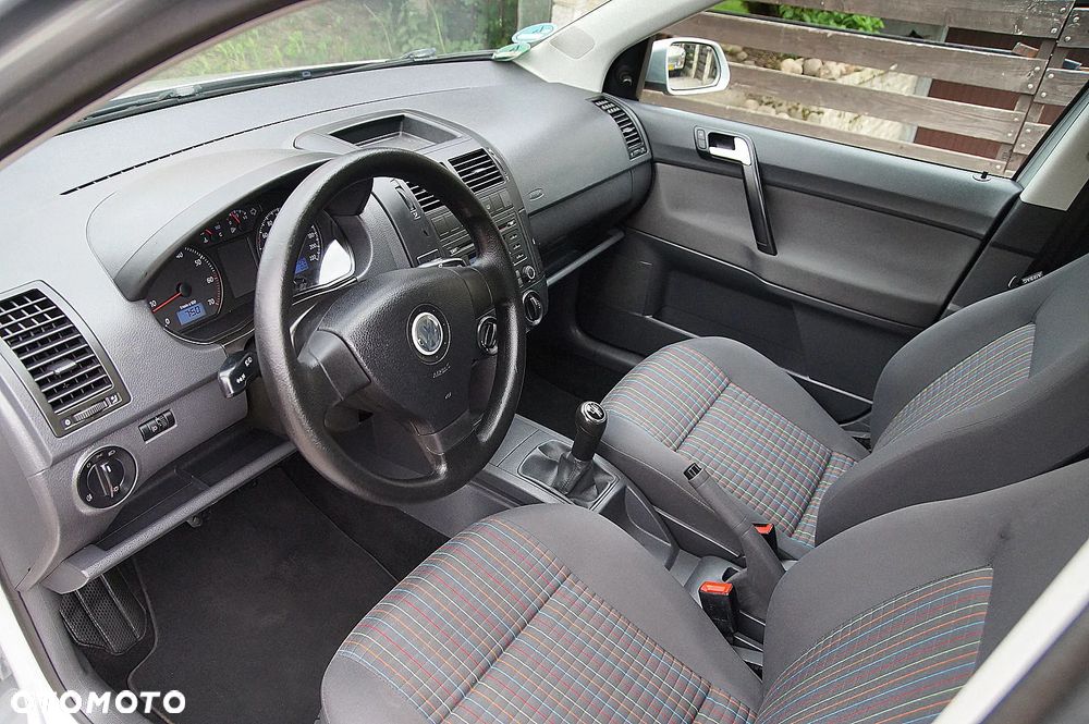 Volkswagen Polo 1.4 Comfortline - 10