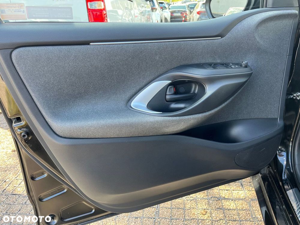 Toyota Yaris - 23