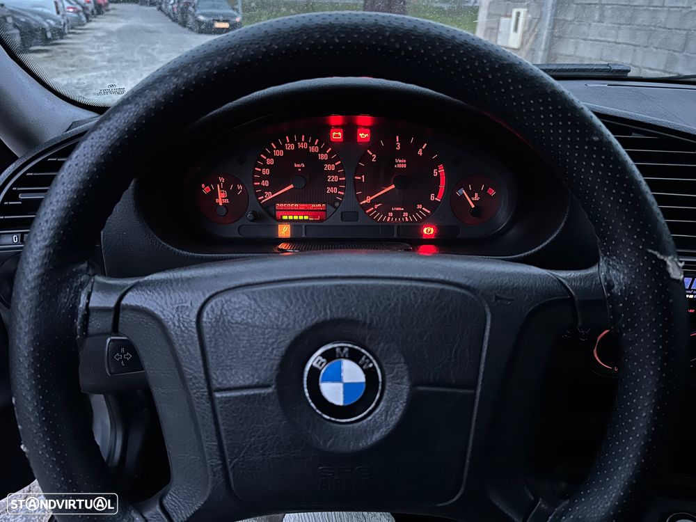 BMW 318 tds Touring - 22