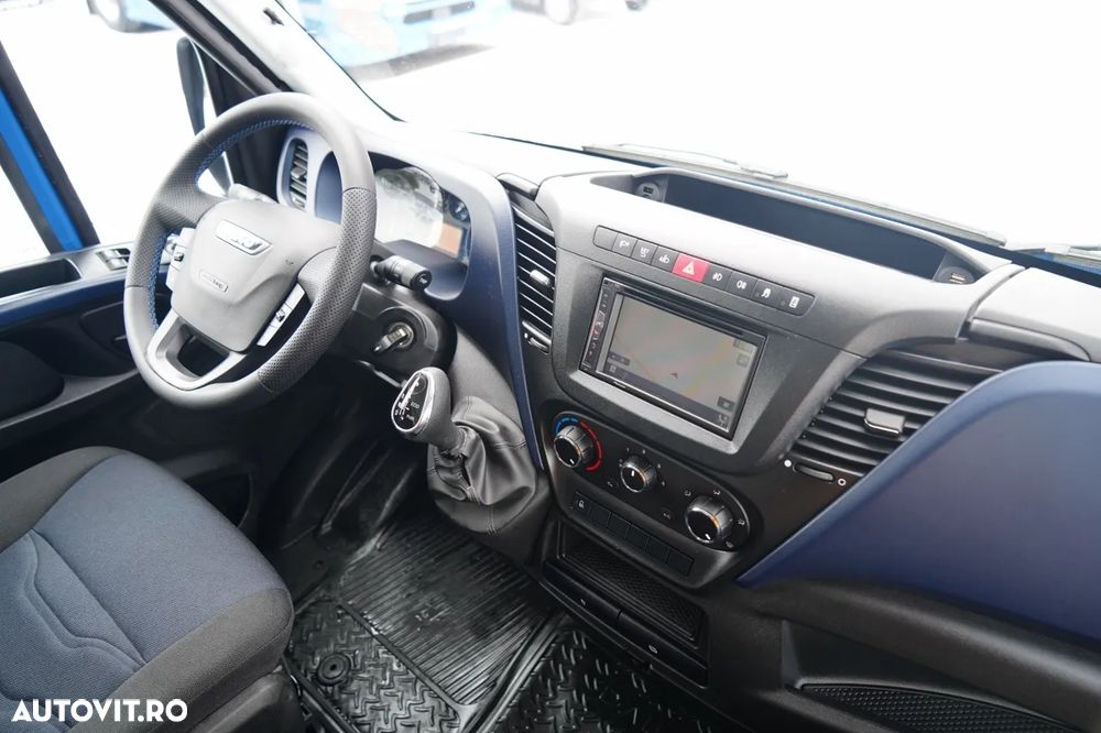 Iveco DAILY 35-160 / CONTAINER 4.2 M / LIFT - 750 kg / TWIN GVWR: 3500 KG - 28