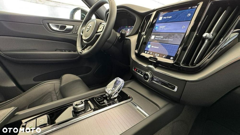 Volvo XC 60 B5 B AWD Ultimate Dark - 13