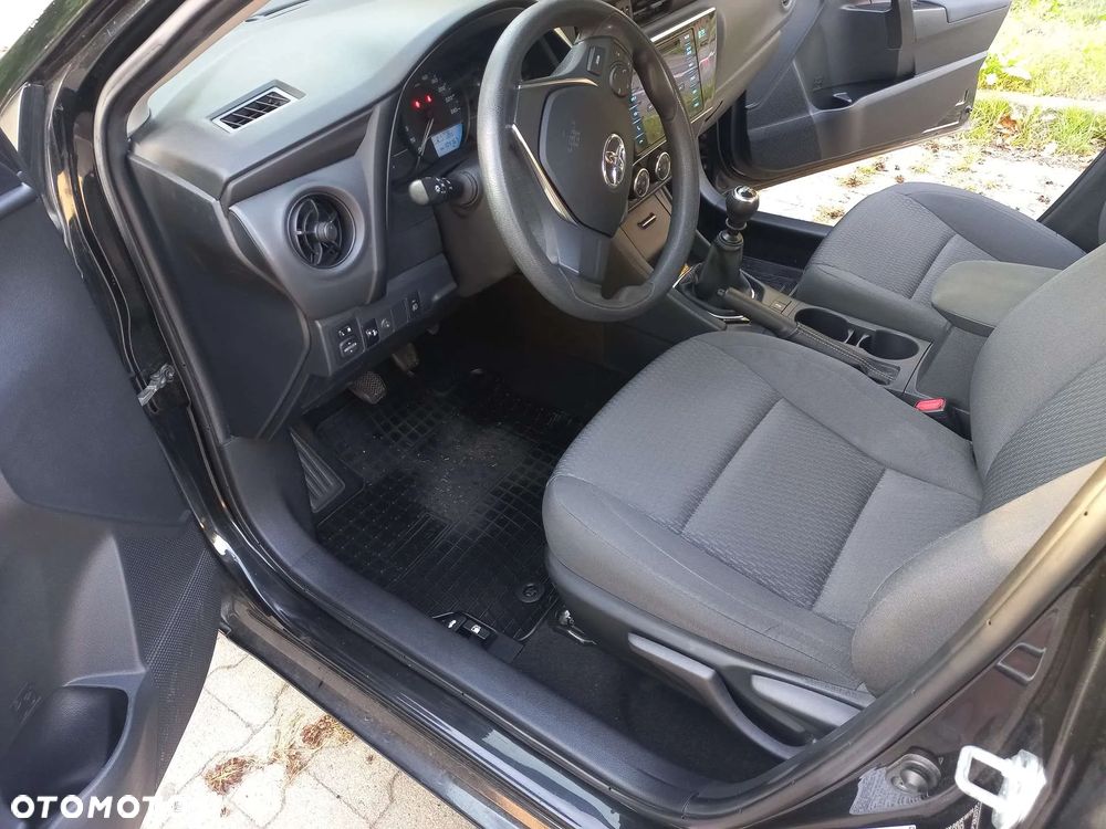 Toyota Corolla 1.6 Active - 10