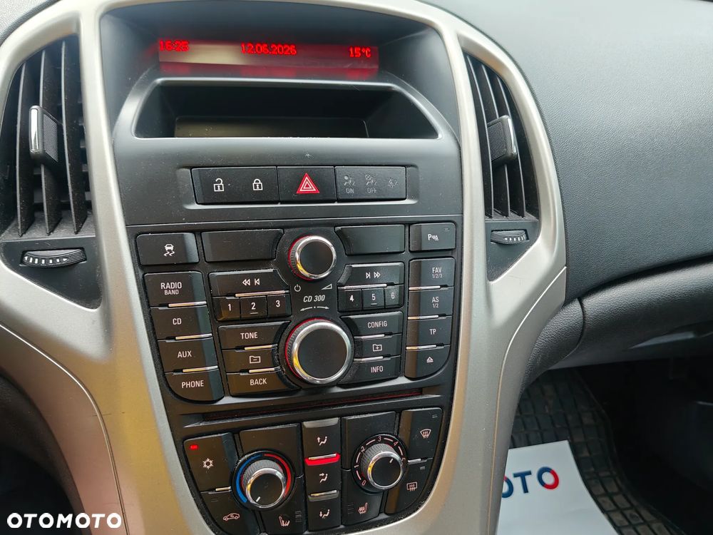 Opel Astra 1.4 T Cosmo - 23