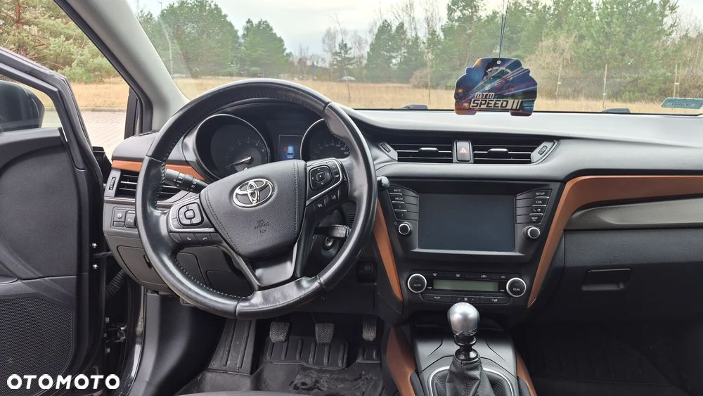 Toyota Avensis 1.8 Prestige - 28