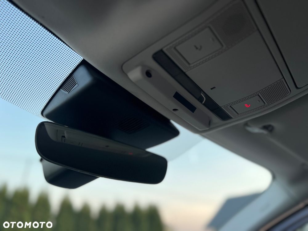 Jaguar E-Pace P200 AWD S - 36