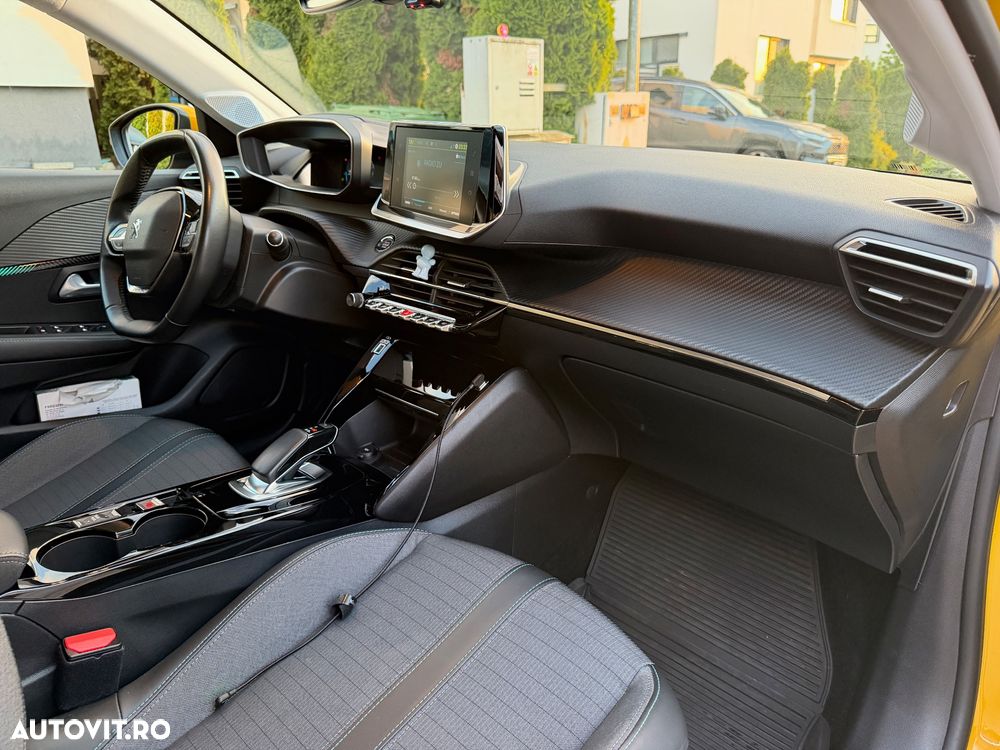 Peugeot 208 e-208 Allure - 15
