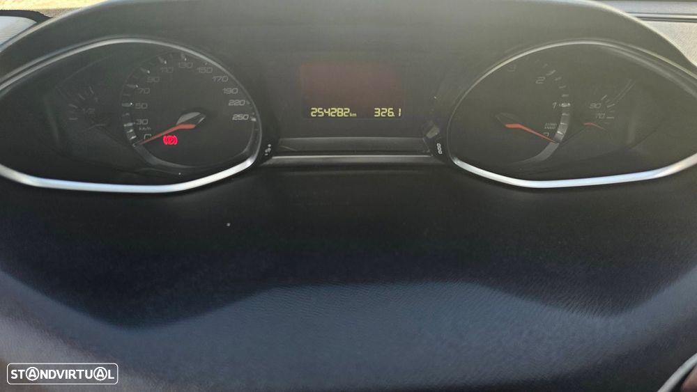 Peugeot 308 SW - 10