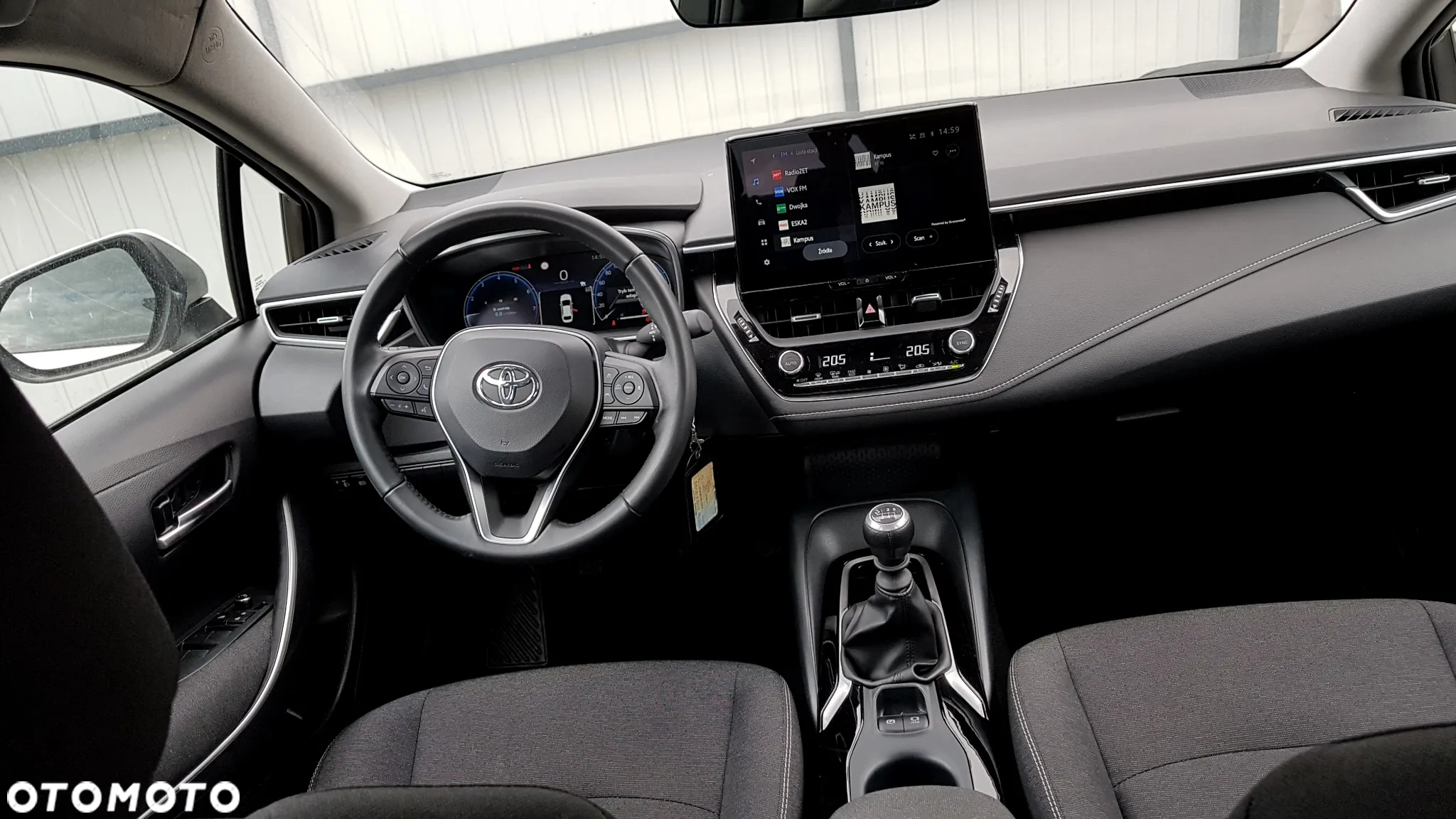 Toyota Corolla 1.5 Comfort - 13