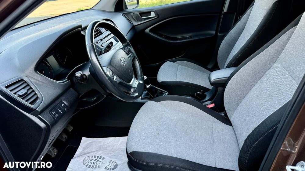 Hyundai i20 1.2 Highway - 8