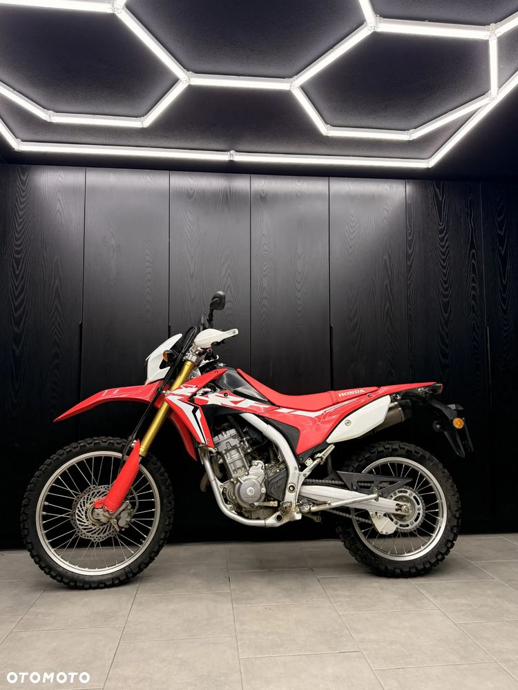 Honda CRF - 3