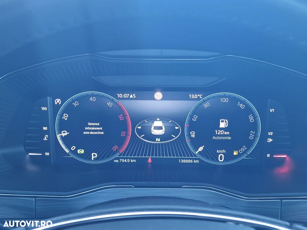 Skoda Superb 2.0 TDI DSG Ambition - 14