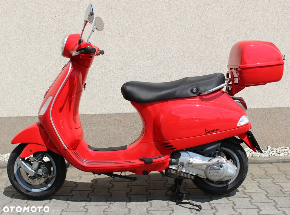 Piaggio Vespa - 4