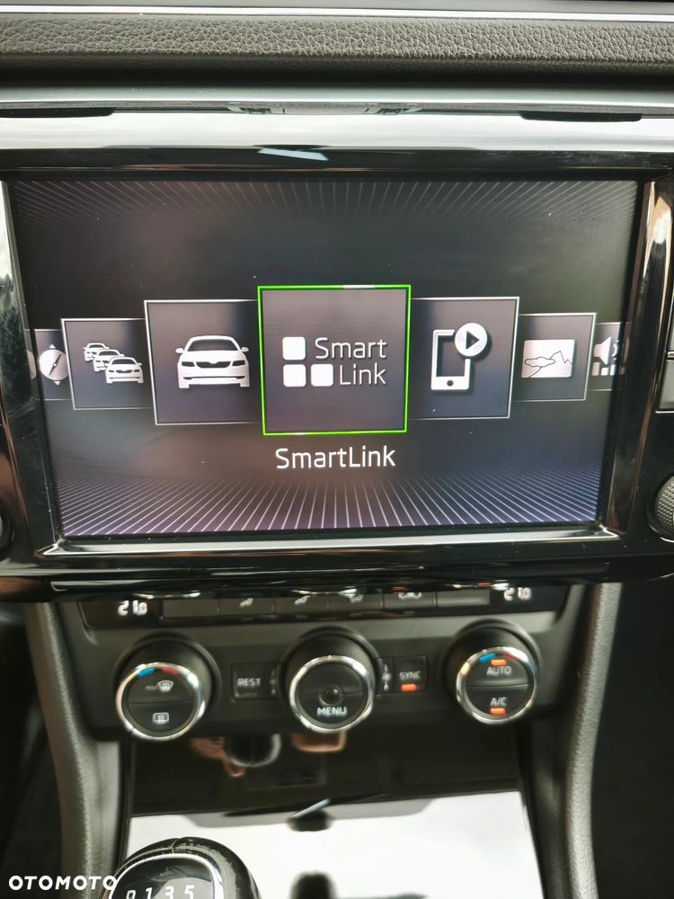 Skoda Superb 1.6 TDI GreenLine - 23