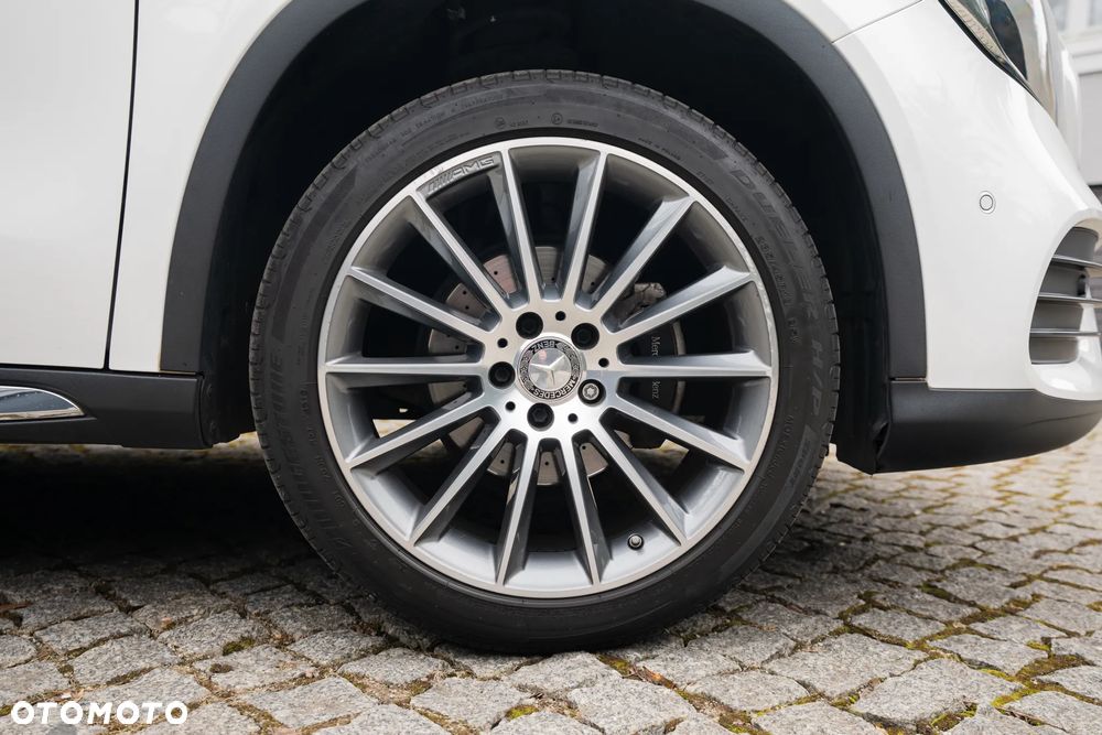 Mercedes-Benz GLA 200 7G-DCT AMG Line - 7