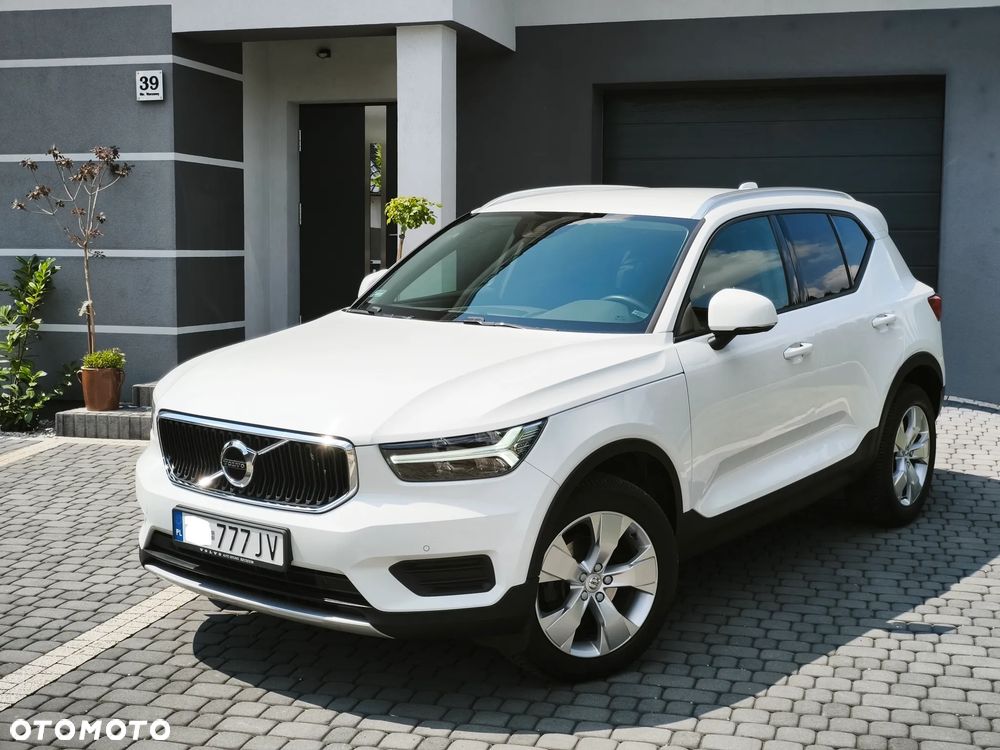 Volvo XC 40 T3 Momentum - 1