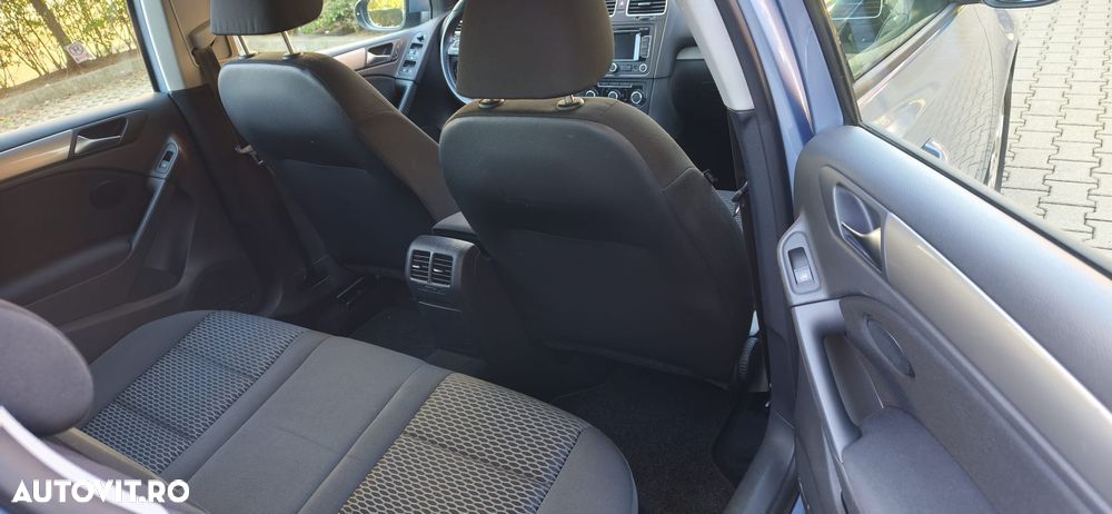 Volkswagen Golf - 9