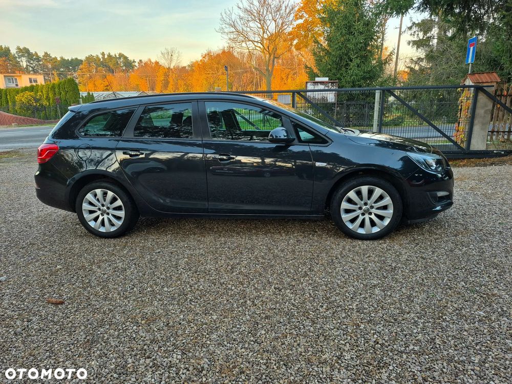 Opel Astra 1.4 Turbo 150 Jahre - 6