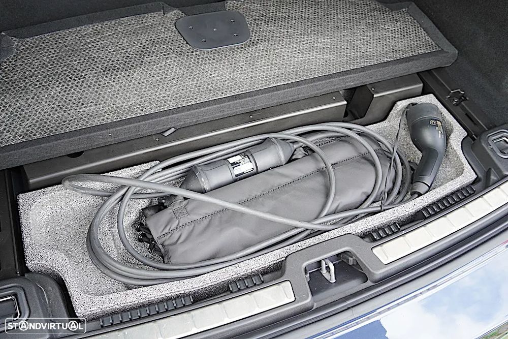 Volvo XC 60 2.0 T8 PHEV Ultimate Bright AWD - 19