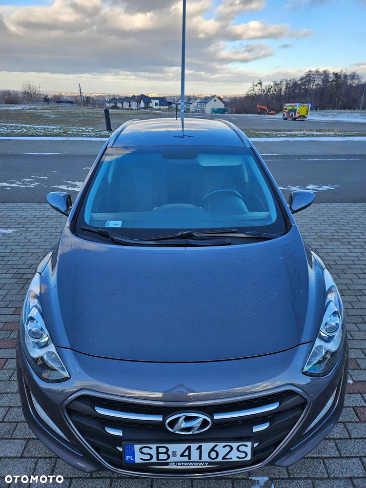 Hyundai i30 1.6 CRDi Classic + - 18
