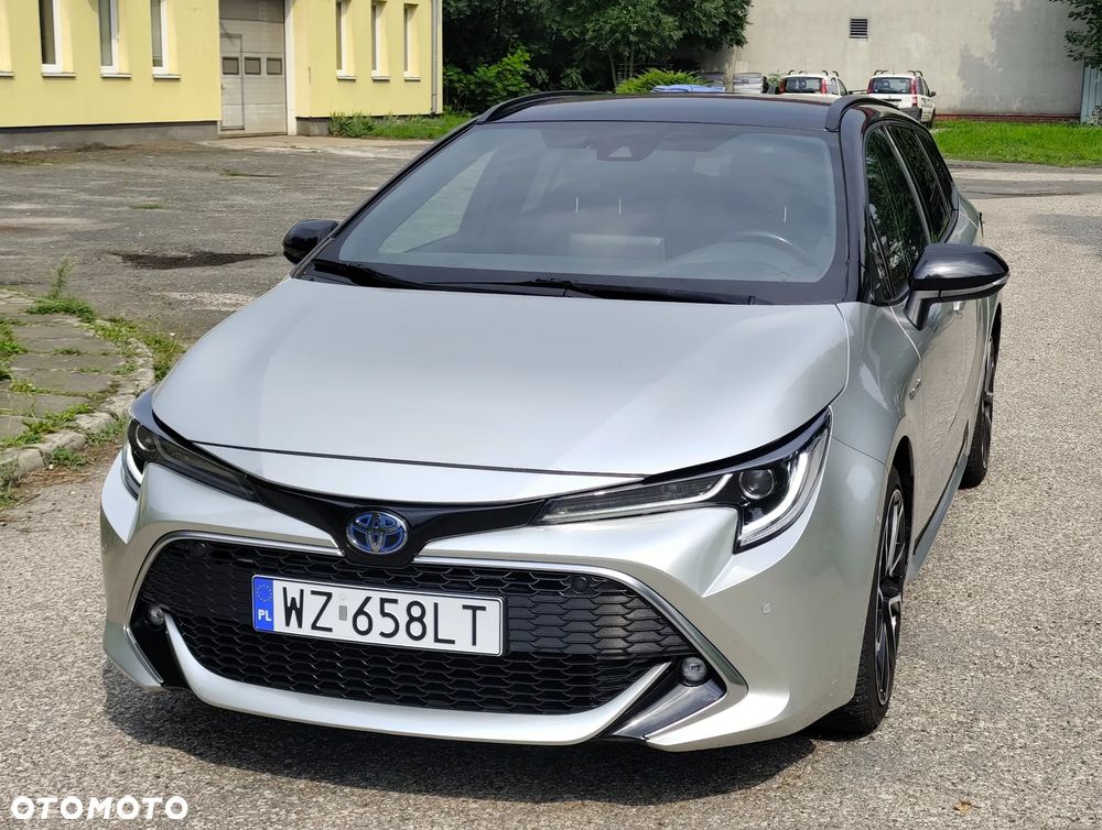 Toyota Corolla 2.0 Hybrid Executive - 16