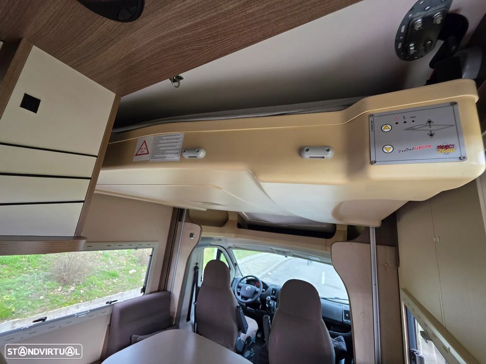 Challenger Genesis Trigano F14 - 14