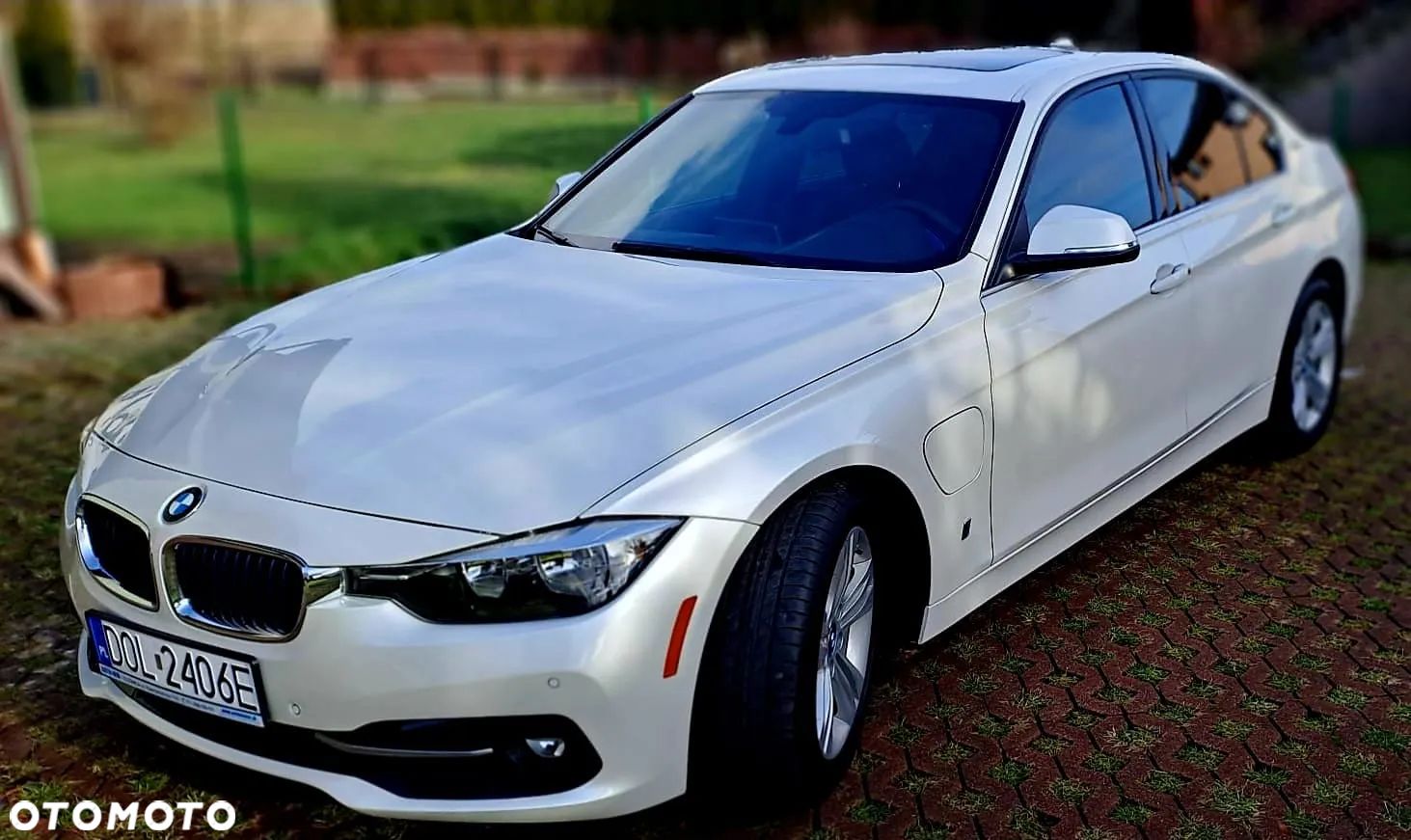 BMW Seria 3 330e iPerformance - 1