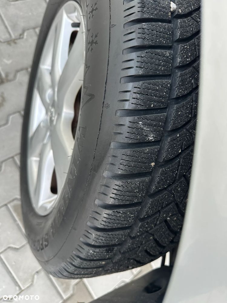 Toyota RAV4 2.2 D-4D 4x4 - 15