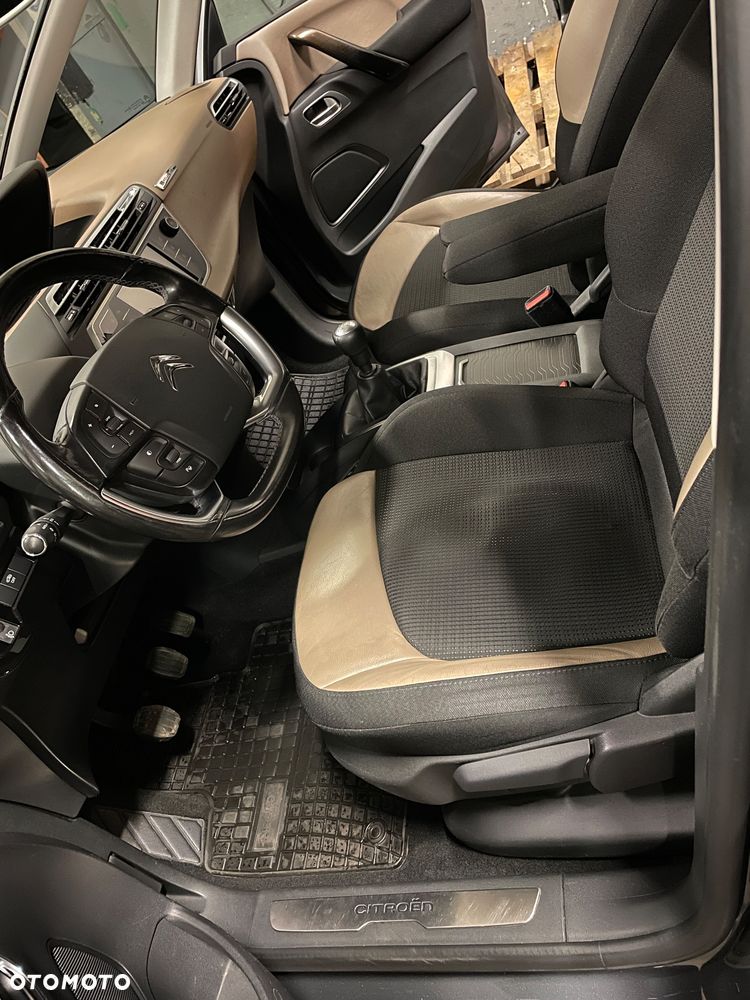 Citroën C4 Grand Picasso - 18