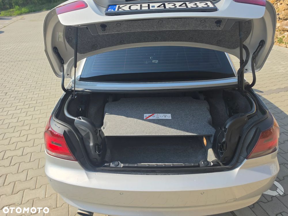BMW Seria 3 320i - 11