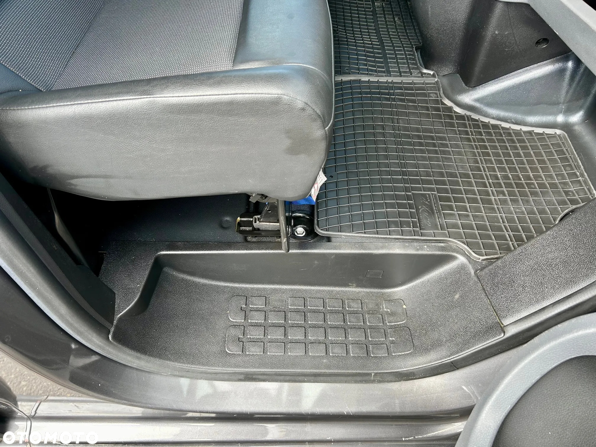 Opel Vivaro - 19