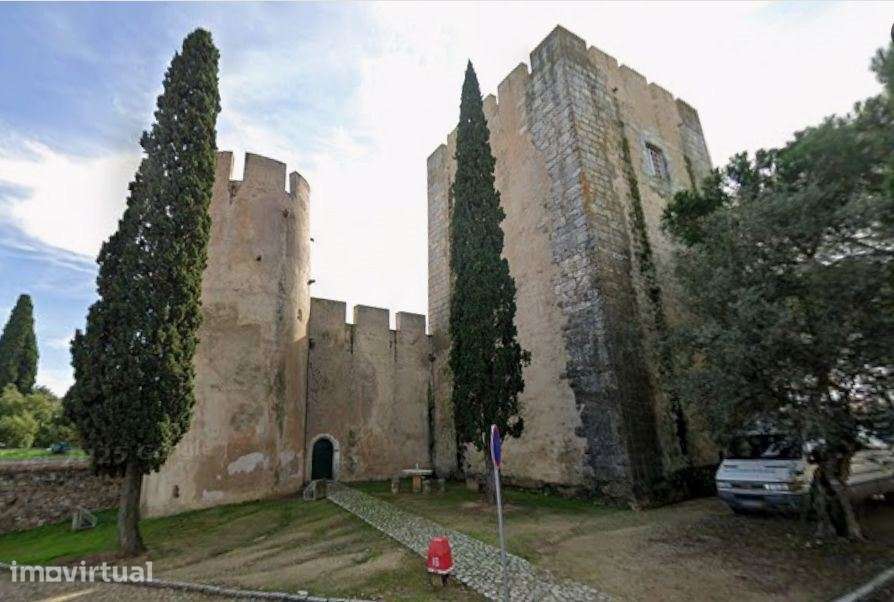 Moradia com 270m2, em terreno com 659m2, no centro (em frente ao ca... - Grande imagem: 3/28