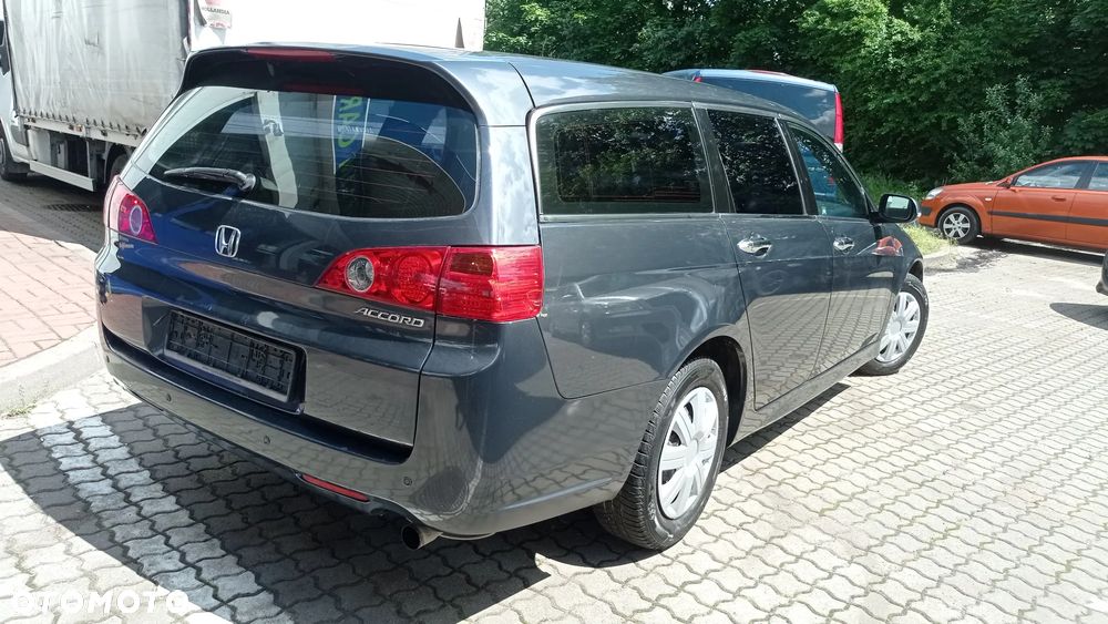 Honda Accord 2.0 i Comfort - 21