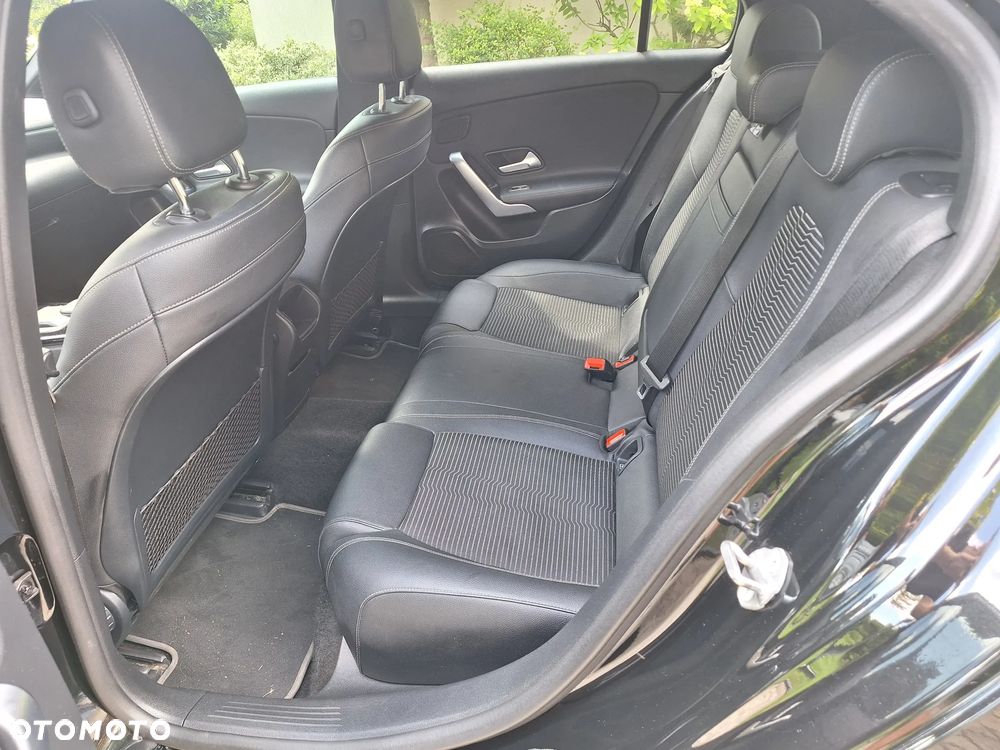 Mercedes-Benz Klasa A 180 7G-DCT Progressive - 10